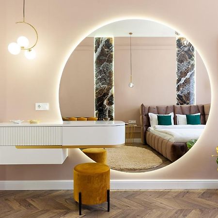 Leogrand Apartments On Tamanska 6 Lviv Eksteriør billede