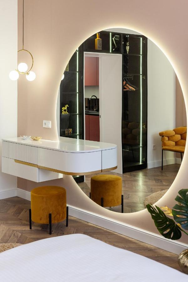 Leogrand Apartments On Tamanska 6 Lviv Eksteriør billede