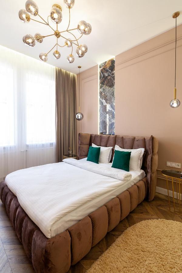 Leogrand Apartments On Tamanska 6 Lviv Eksteriør billede