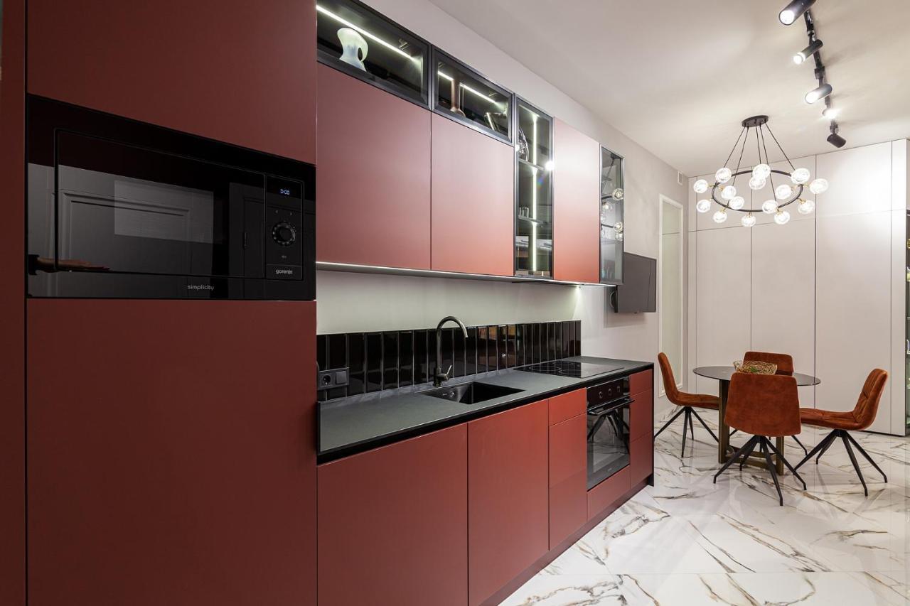 Leogrand Apartments On Tamanska 6 Lviv Eksteriør billede