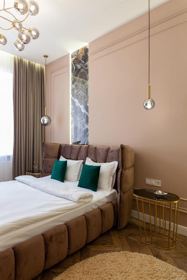 Leogrand Apartments On Tamanska 6 Lviv Eksteriør billede
